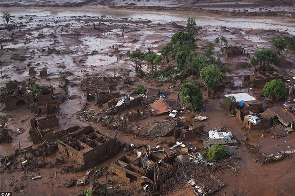 
Thảm họa vỡ đập kinh hoàng tại Brazil. (Ảnh: Internet)